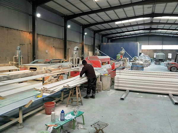 �ӱ�����PVC�����剦~pvc�������b��ʲô���~